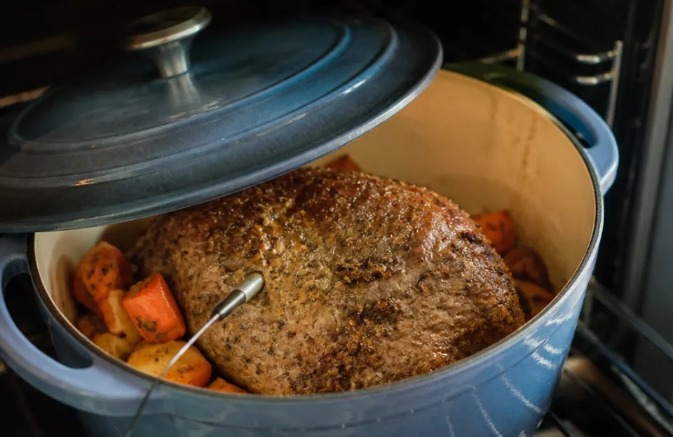 Adapting the method for covered roasting and Dutch ovens